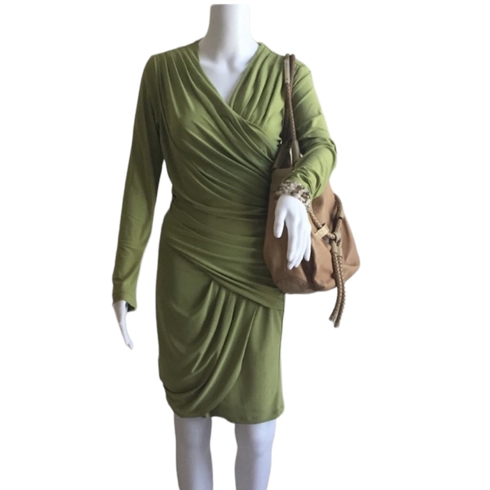 Komarov green dress